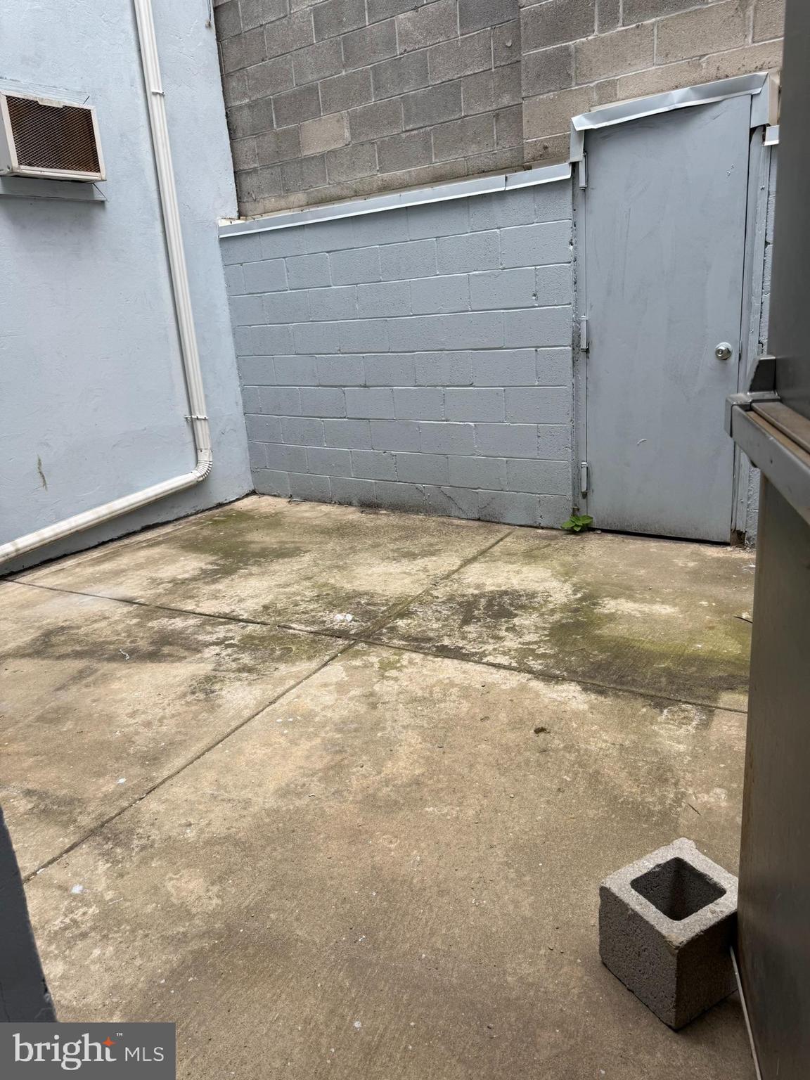 PHILADELPHIA (SOUTH) - Commercial Lease