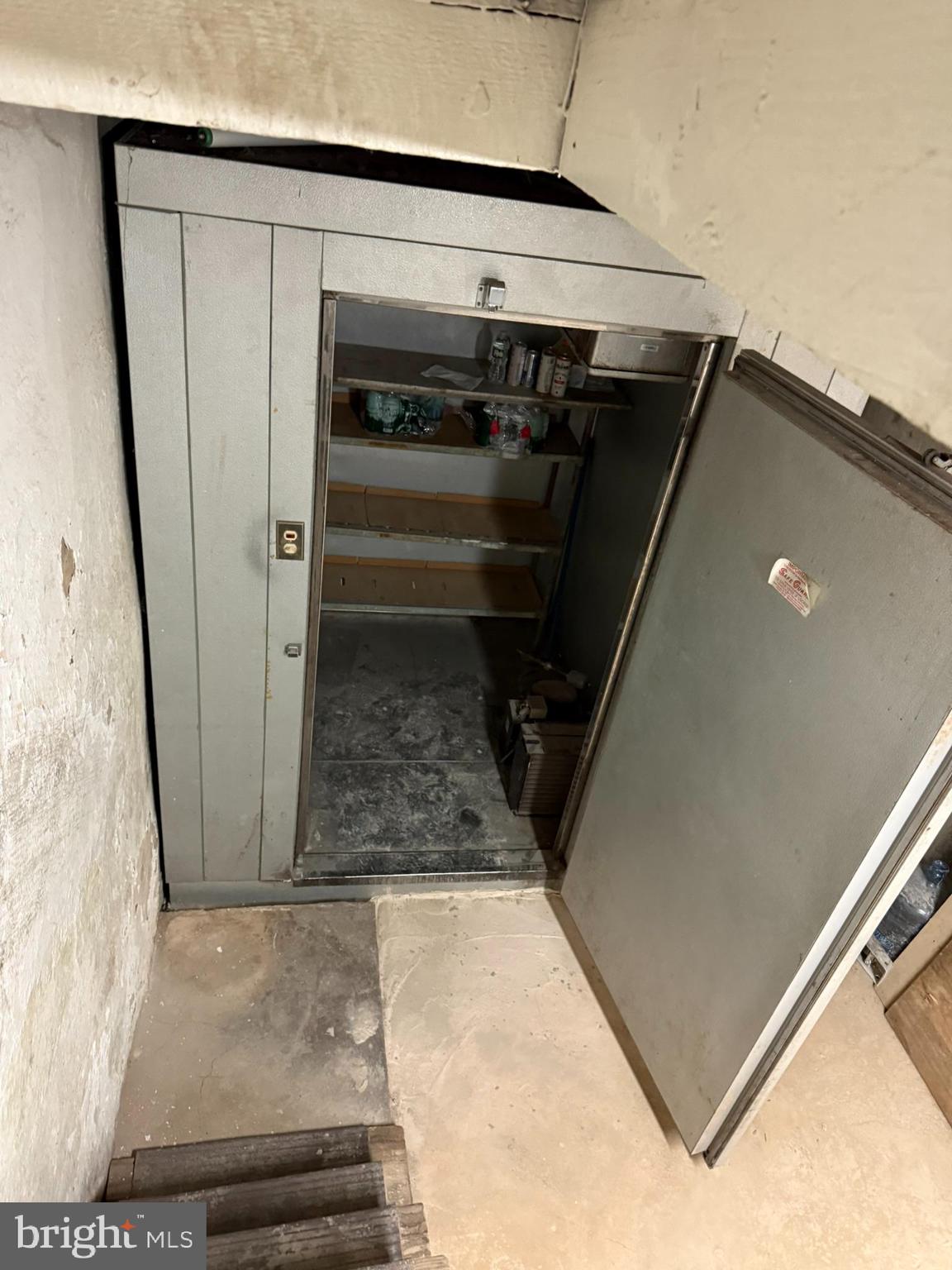 PHILADELPHIA (SOUTH) - Commercial Lease