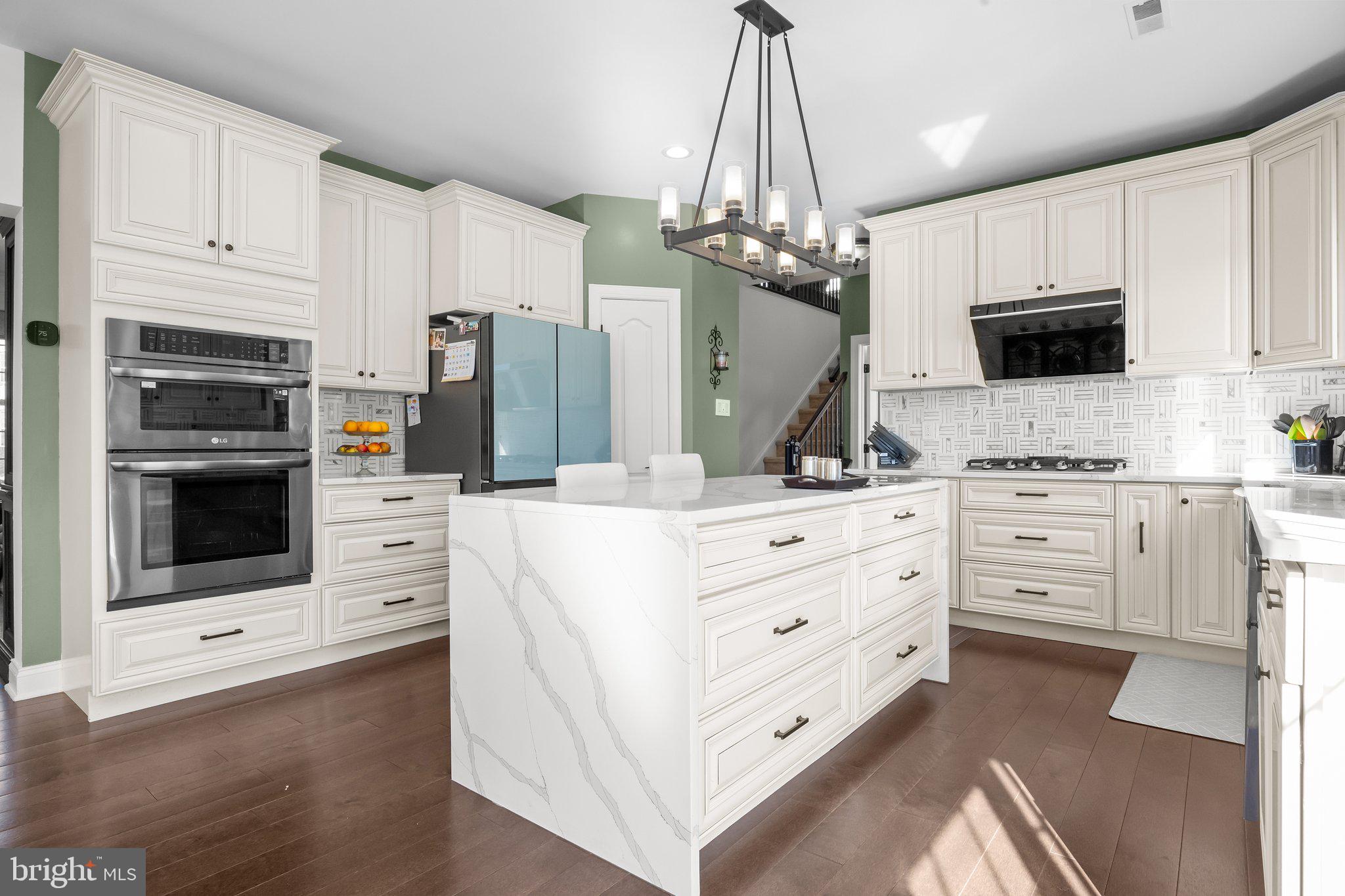 BELMONT RIDGE - Residential