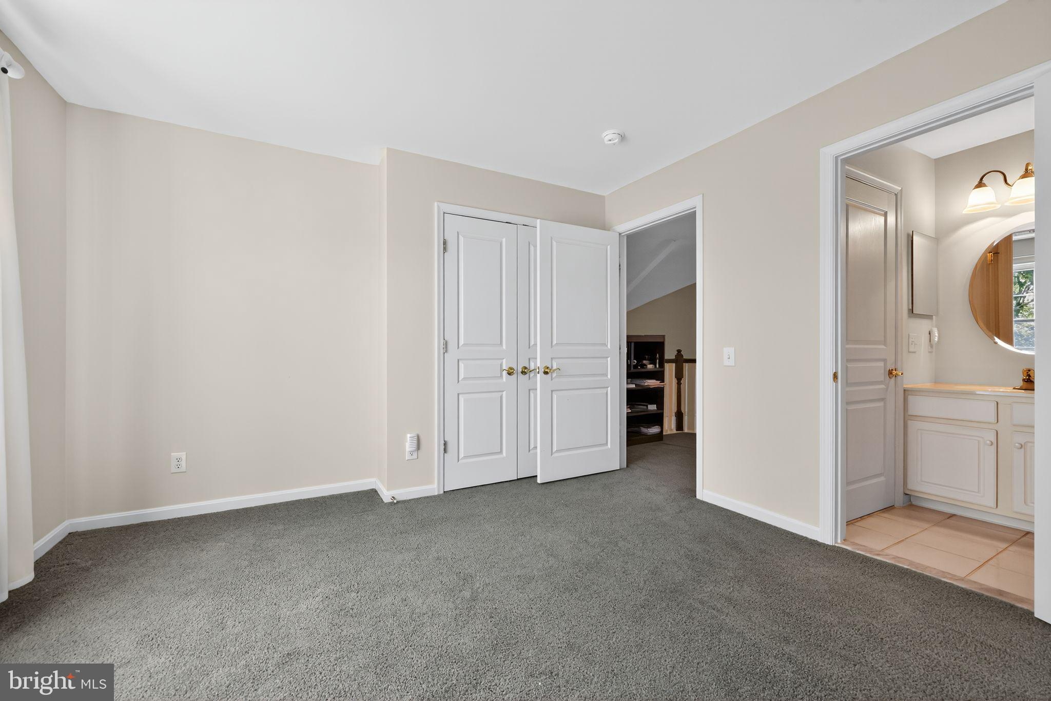 TRADITIONS AT LONGII - Residential