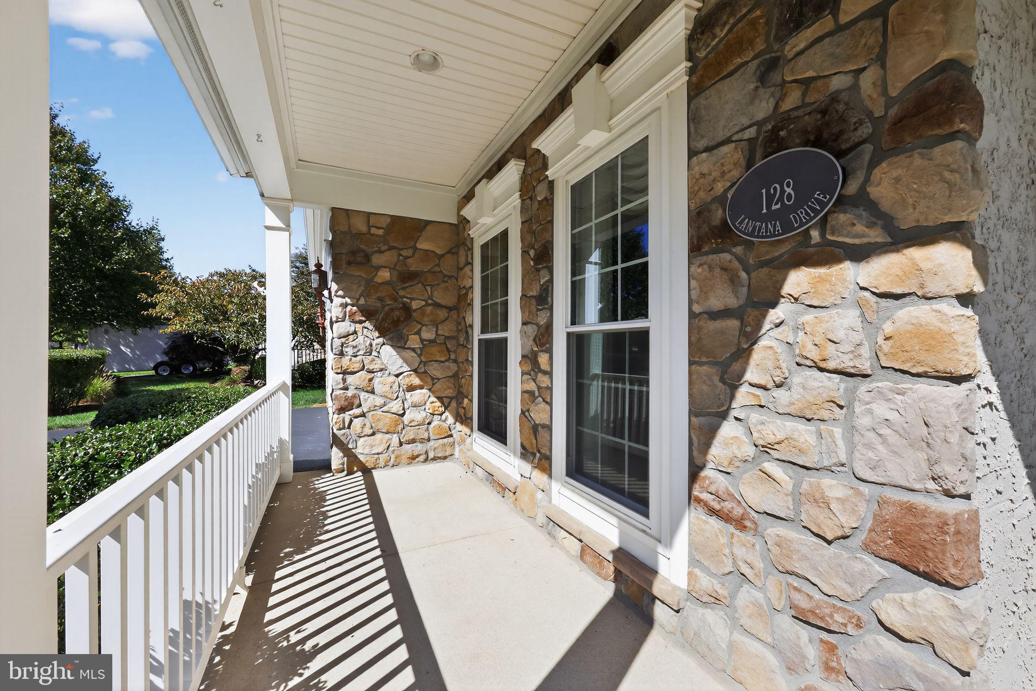 128 LANTANA DRIVE