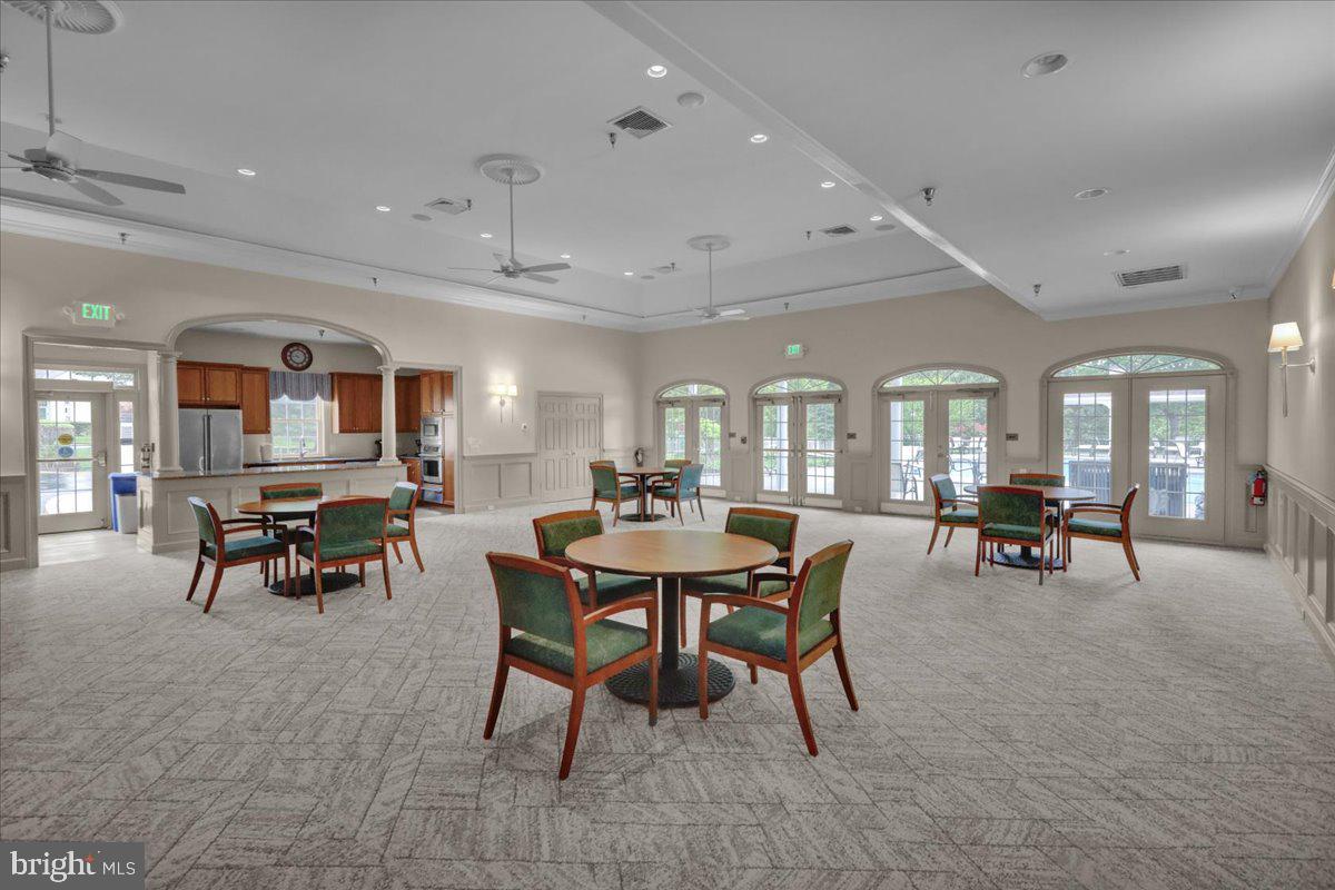 TRADITIONS AT LONGII - Residential