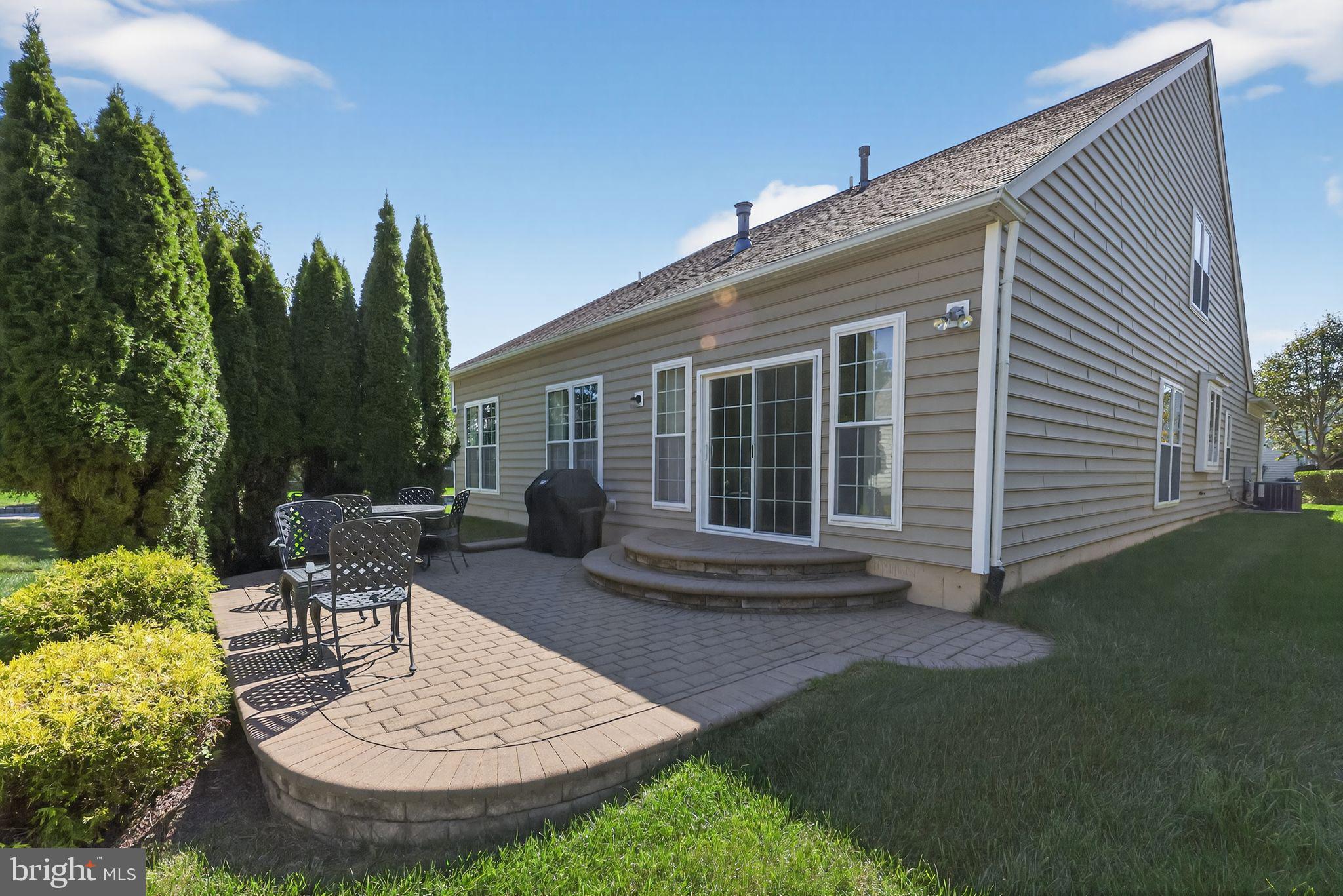 TRADITIONS AT LONGII - Residential