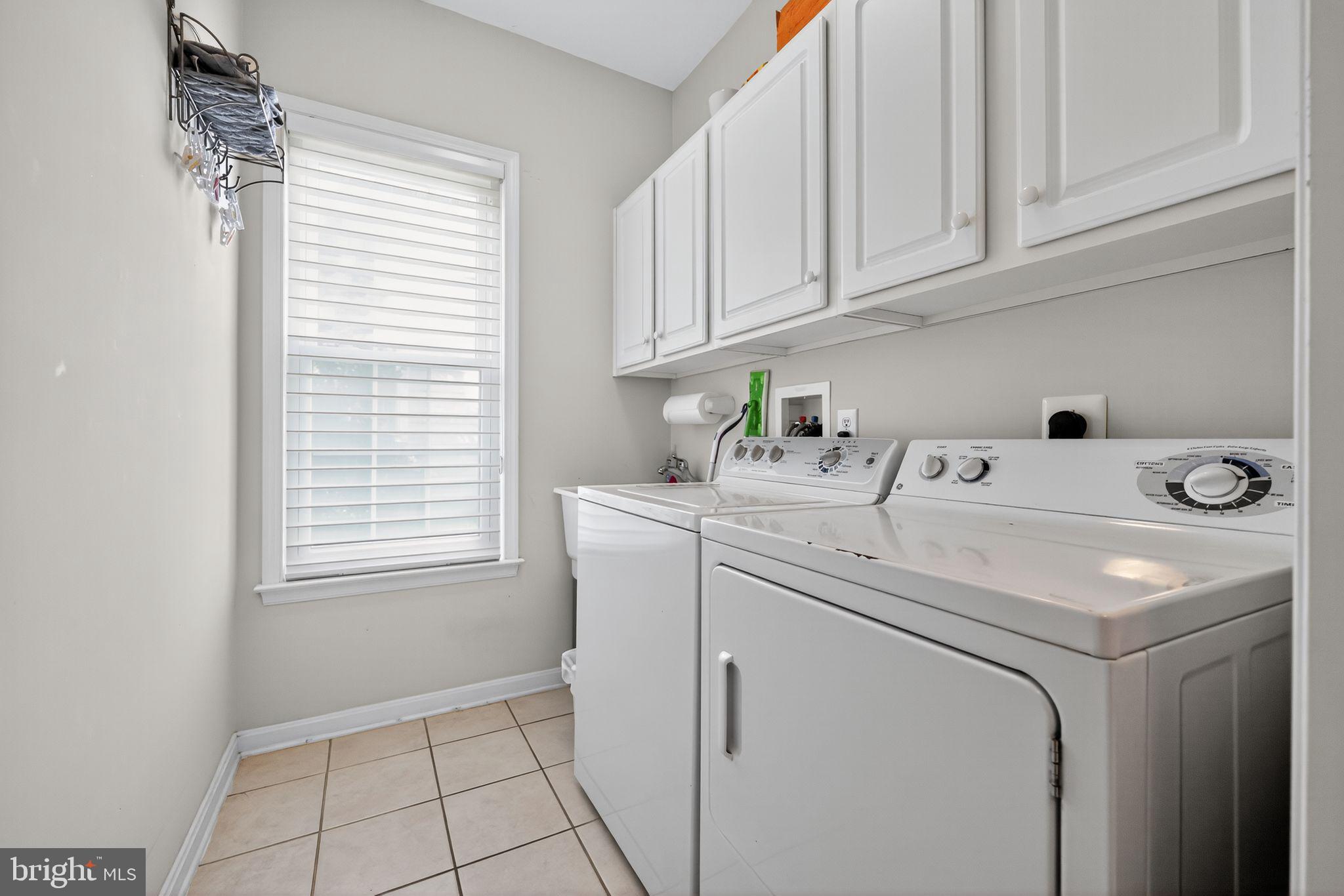 TRADITIONS AT LONGII - Residential