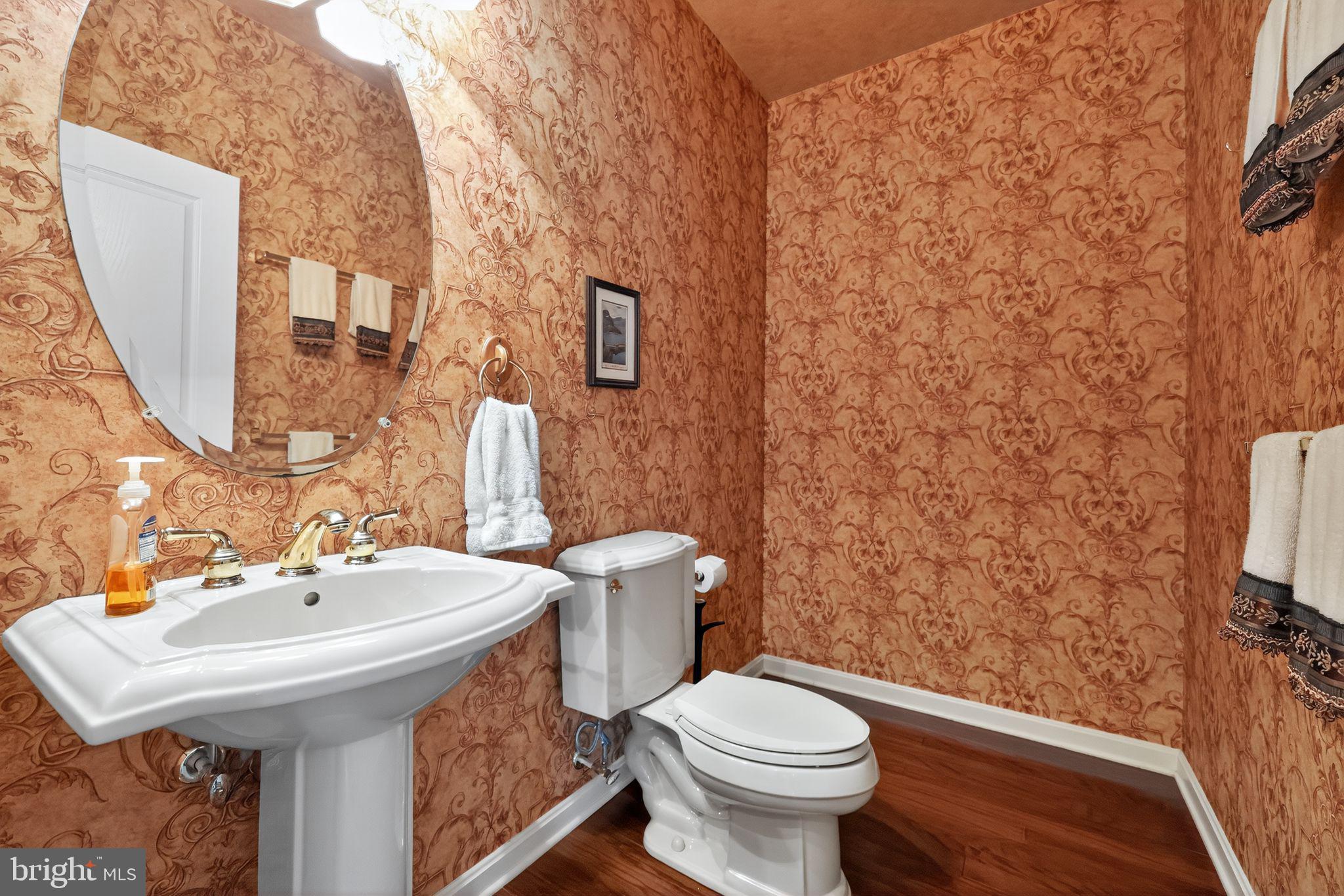 TRADITIONS AT LONGII - Residential