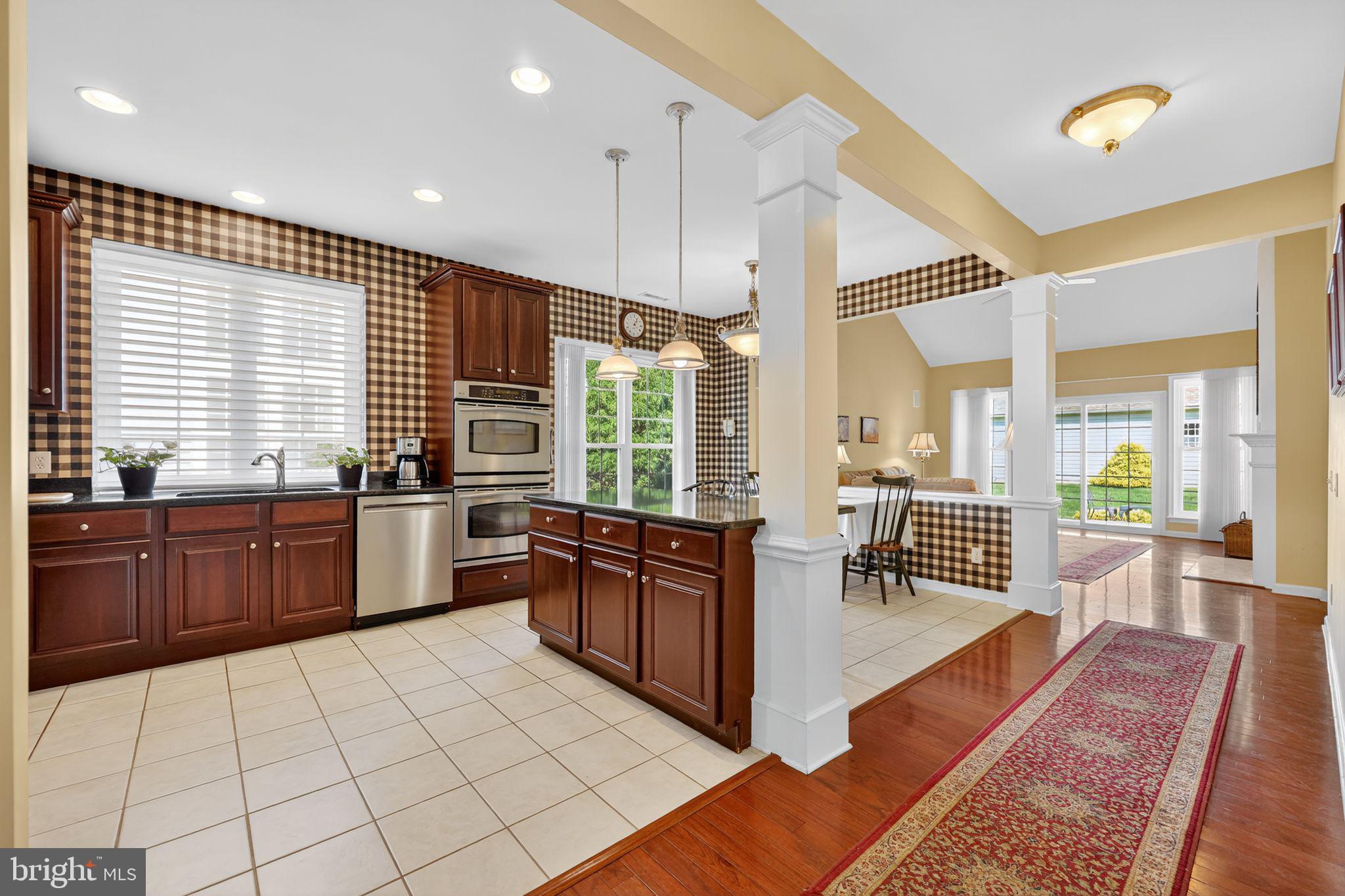 TRADITIONS AT LONGII - Residential