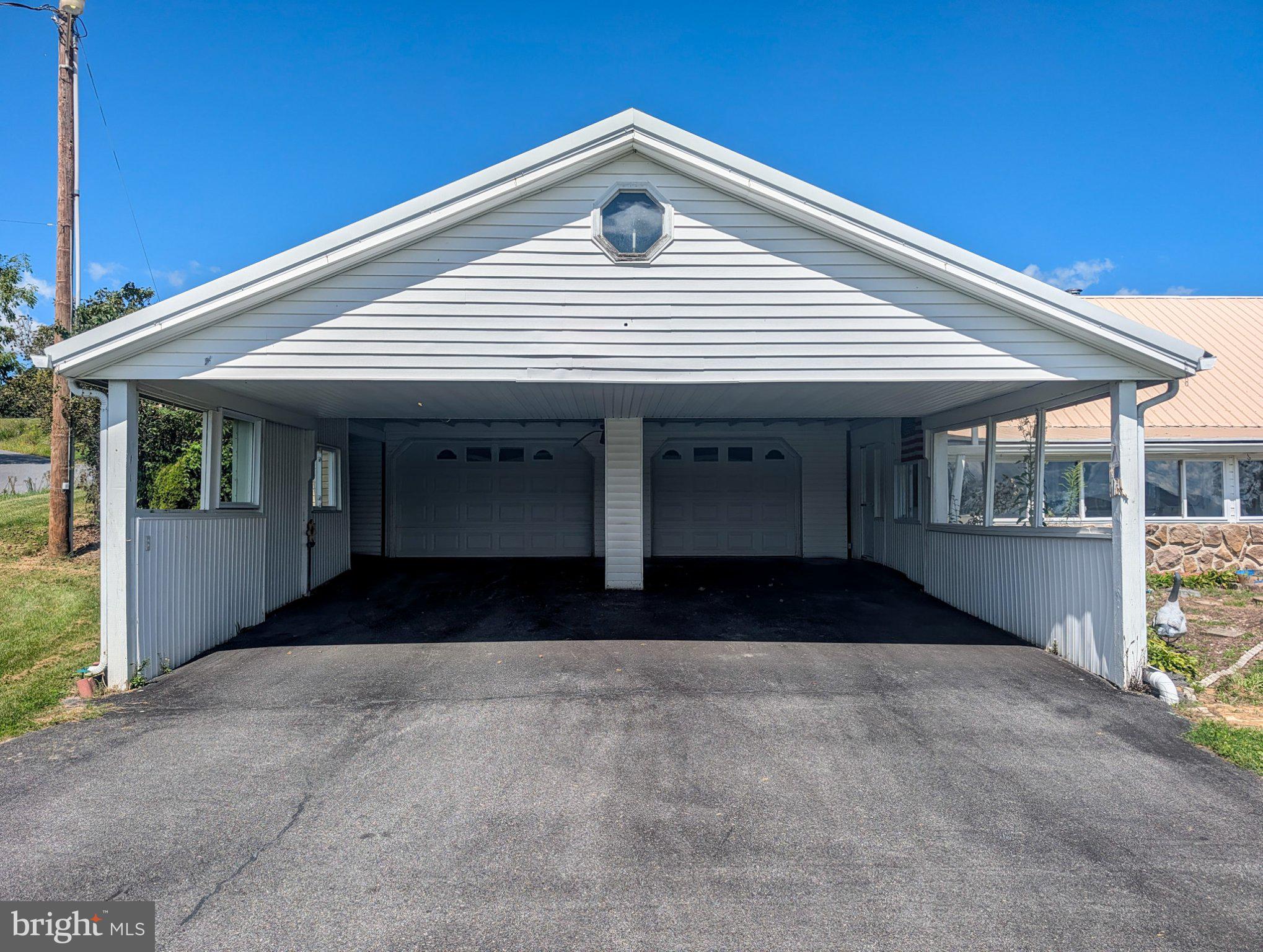 622 COUNTRY RIDGE ROAD