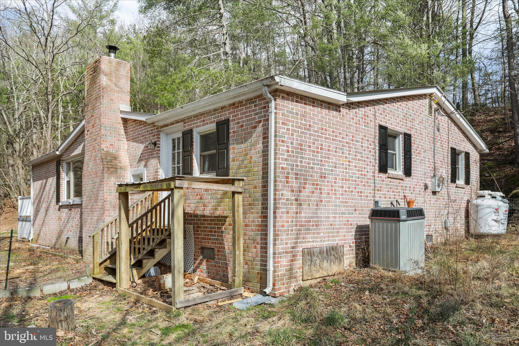 NONE UNRESTRICTED - Residential