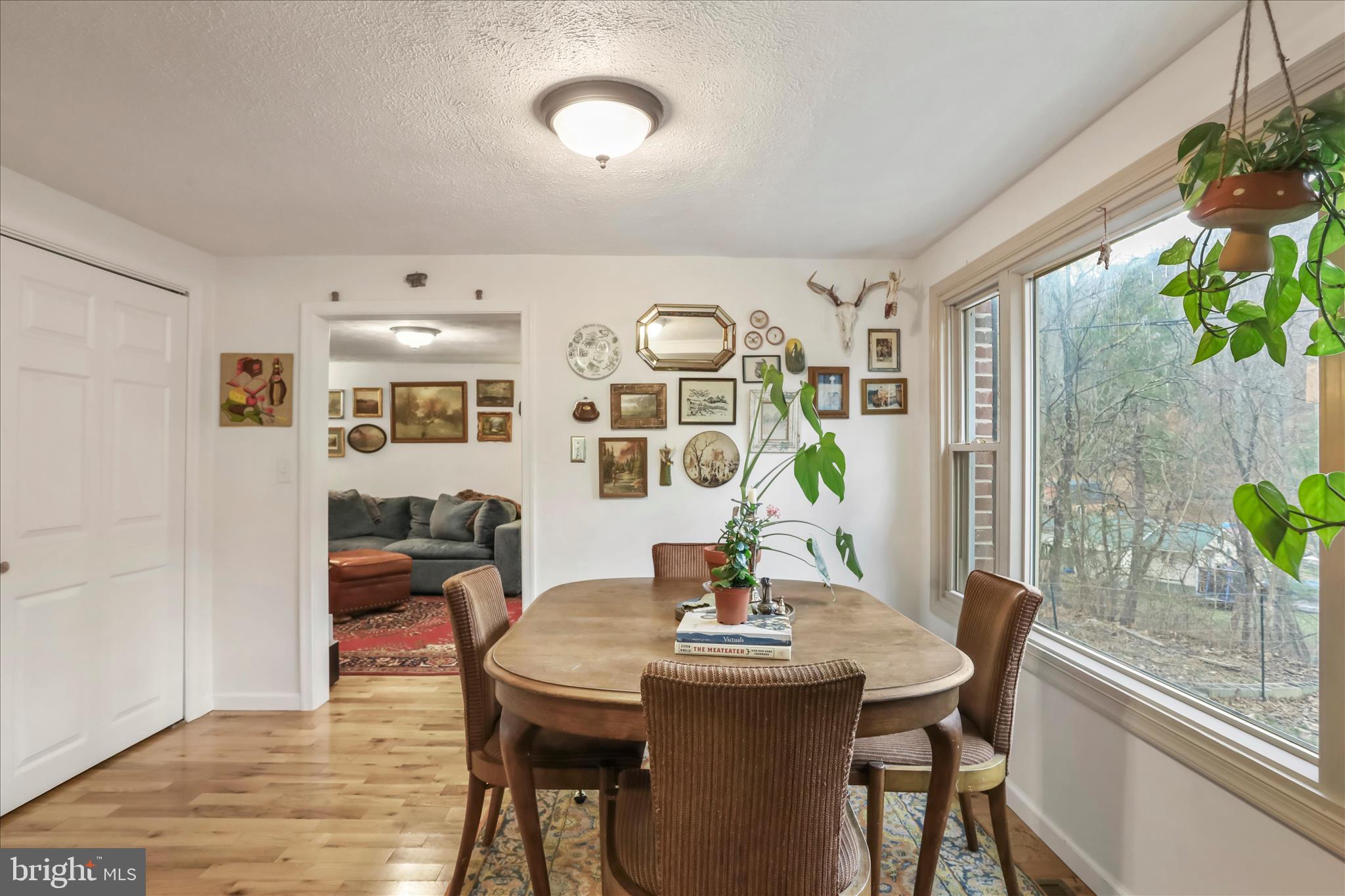 NONE UNRESTRICTED - Residential