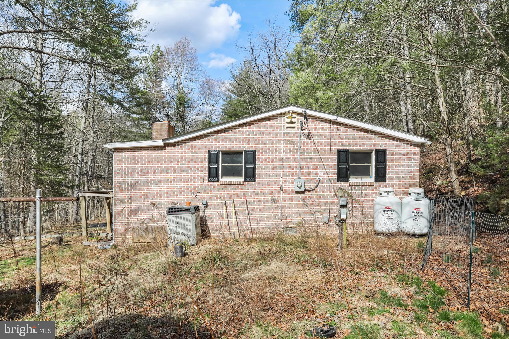 NONE UNRESTRICTED - Residential