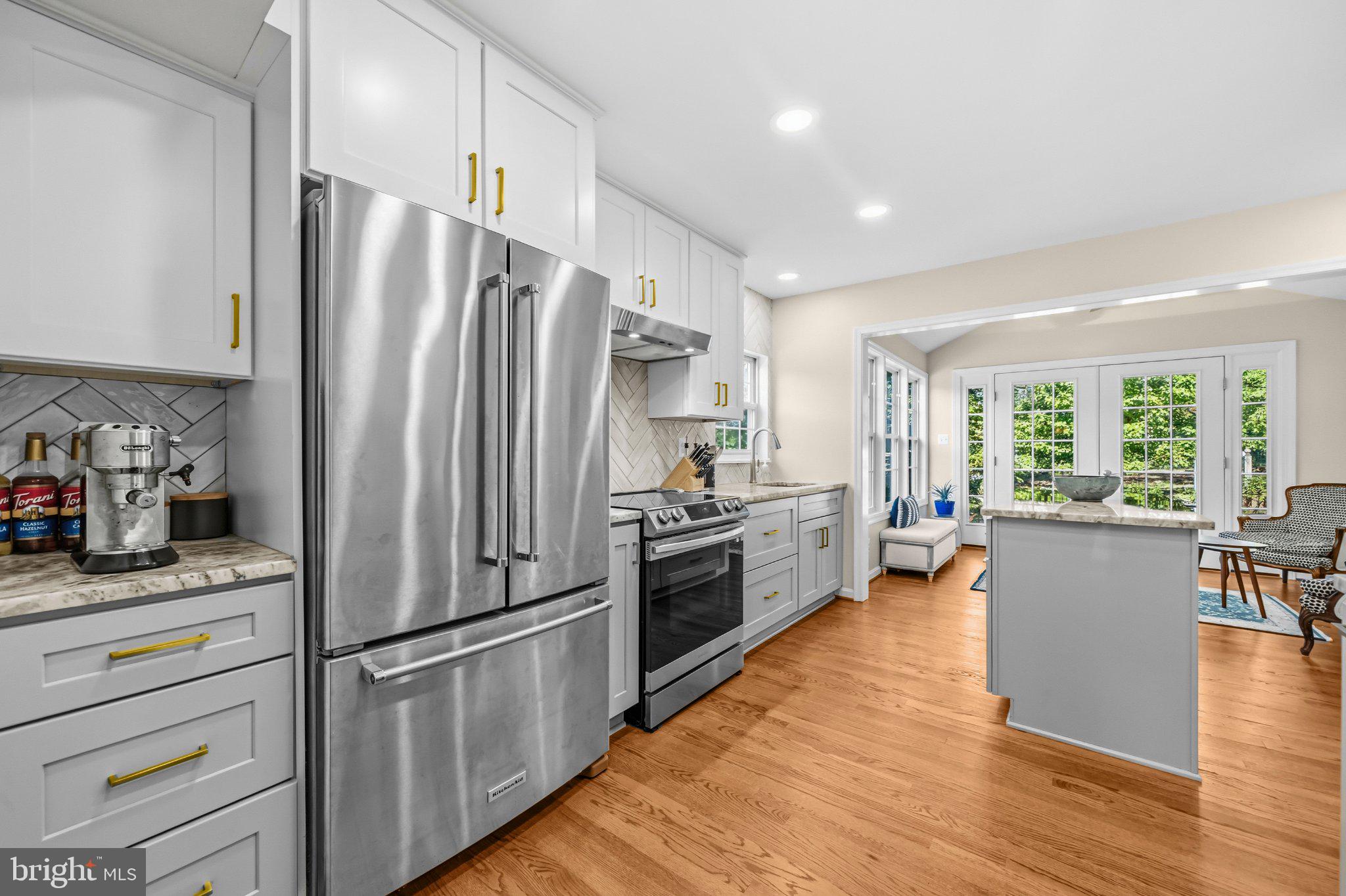 6 WINTERBERRY COURT