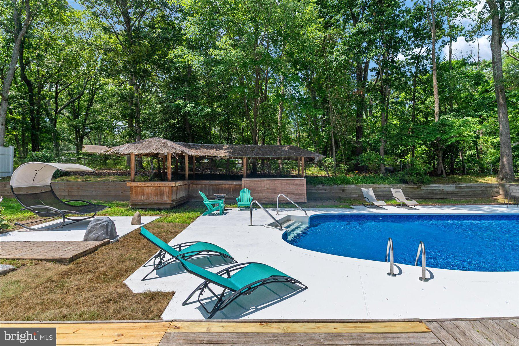 CHELSEA BEACH - Residential