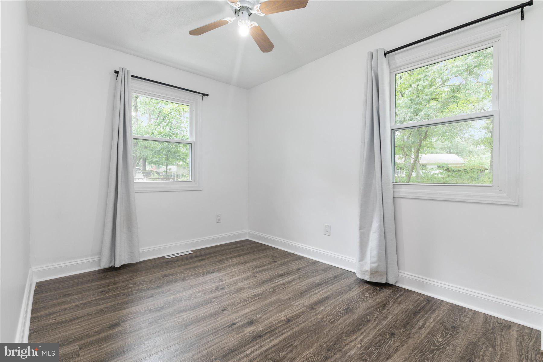 CHELSEA BEACH - Residential