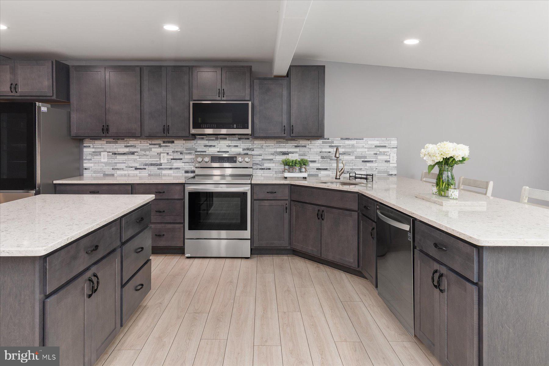 CHELSEA BEACH - Residential