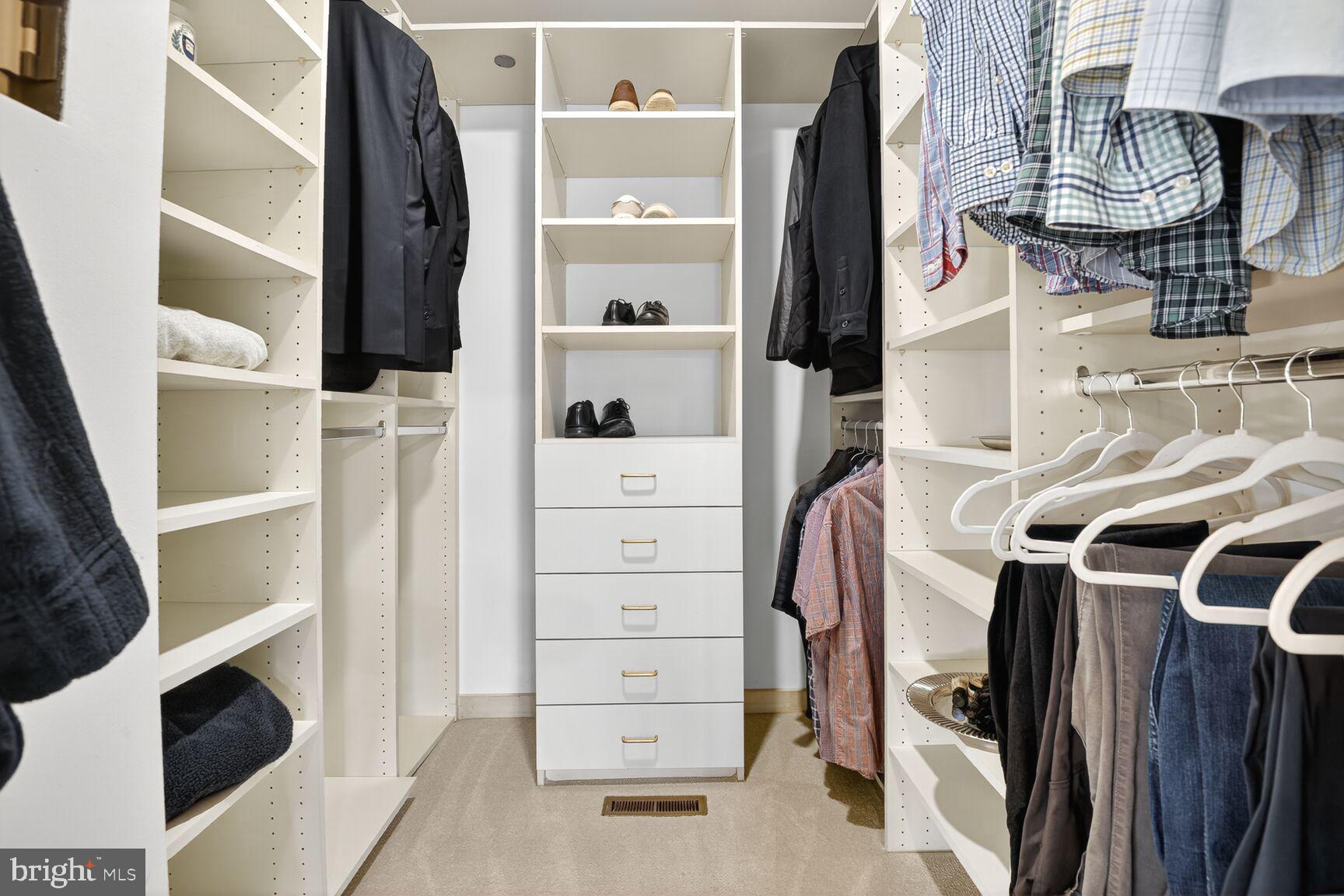 THE PALISADES - Residential