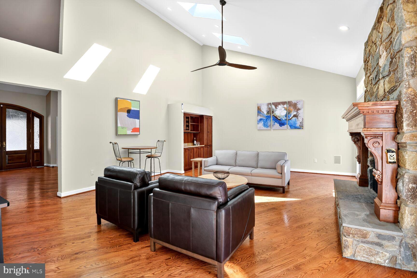 THE PALISADES - Residential