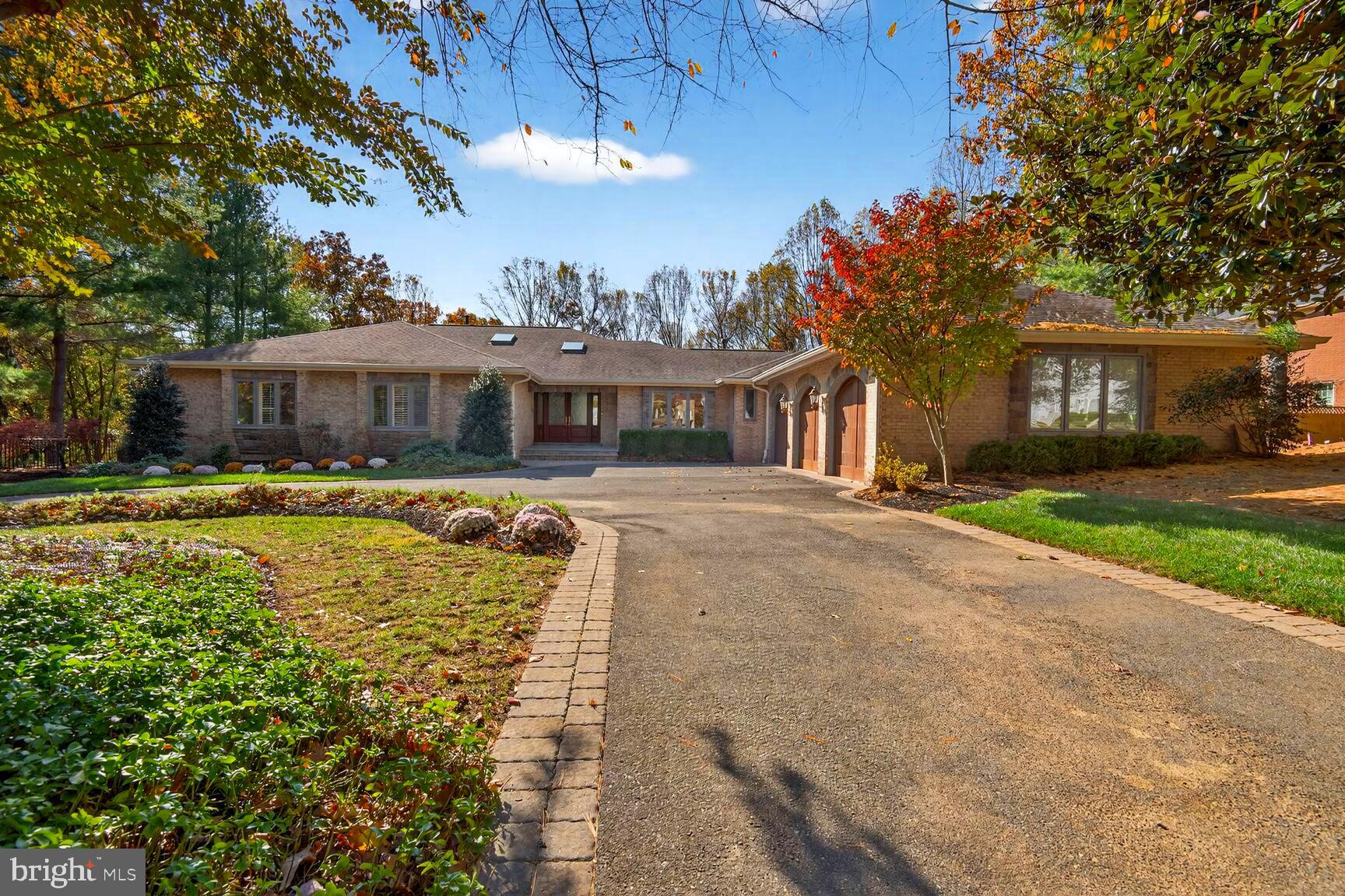 THE PALISADES - Residential