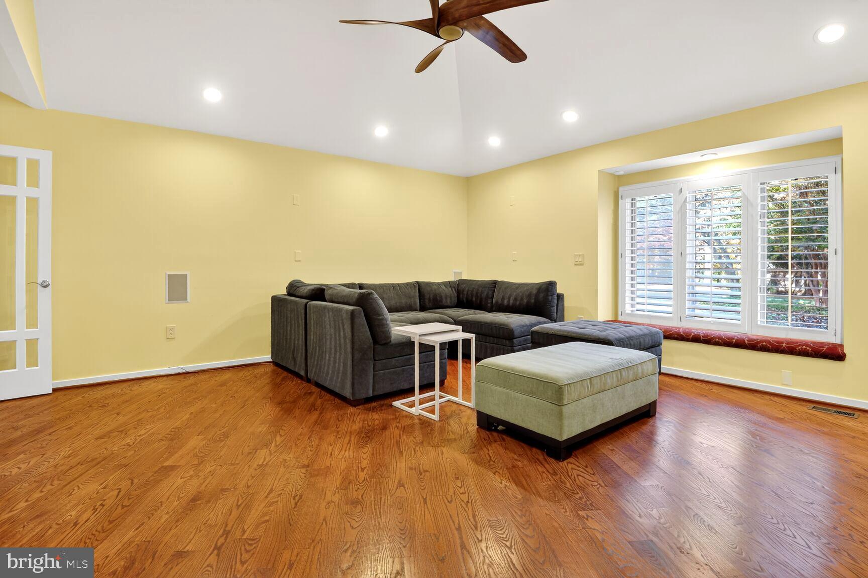 THE PALISADES - Residential