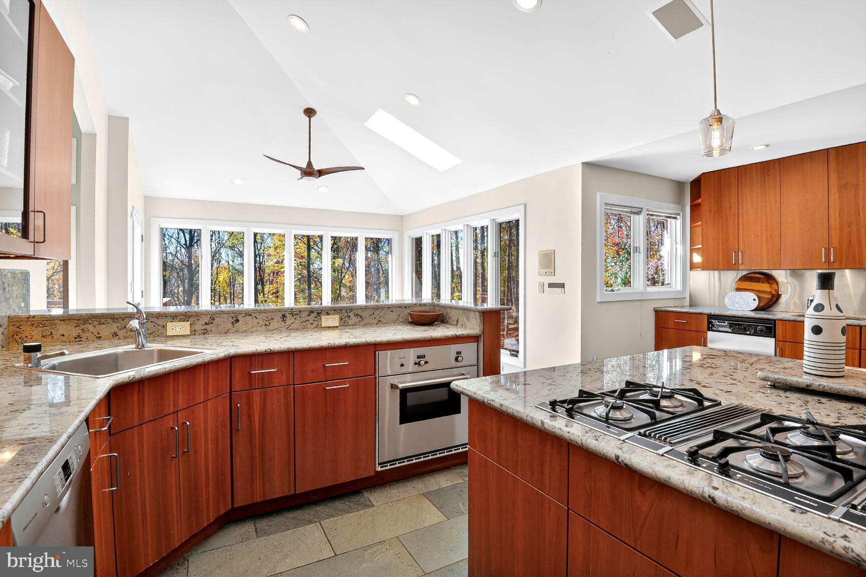 THE PALISADES - Residential