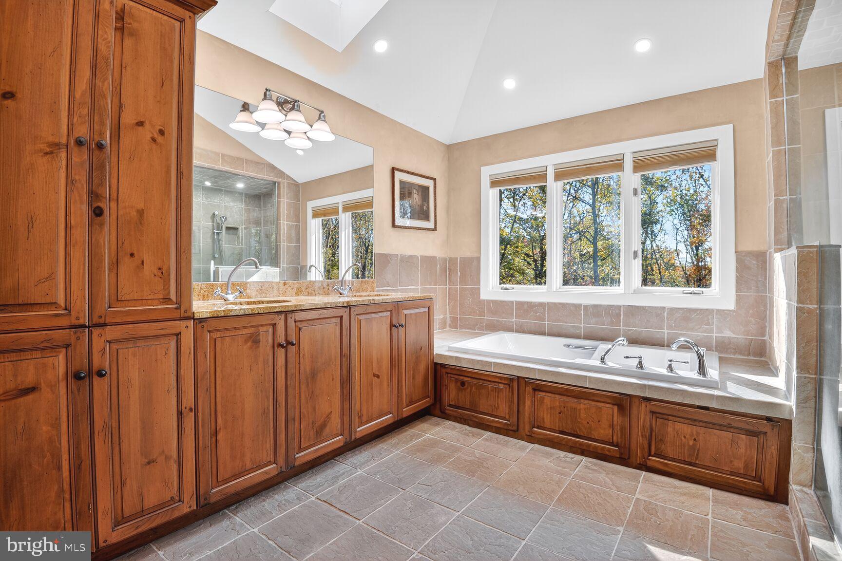 THE PALISADES - Residential