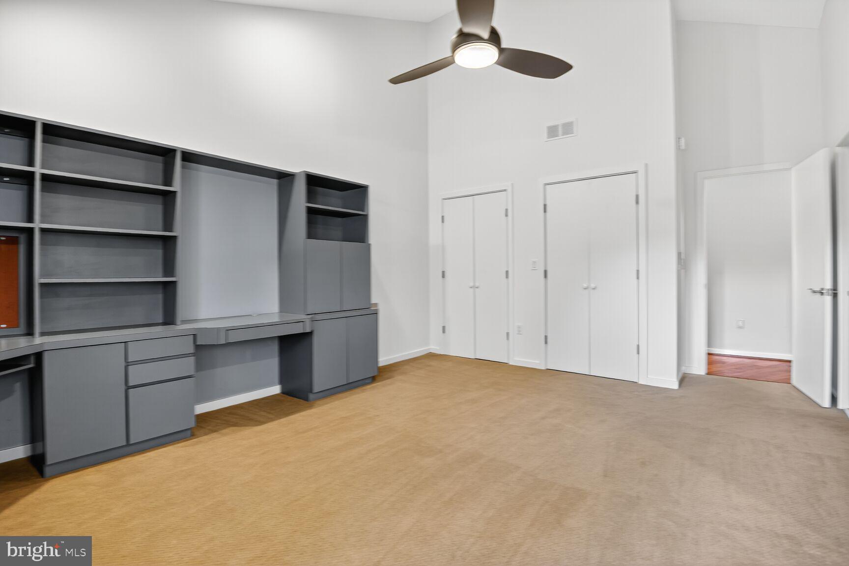 THE PALISADES - Residential