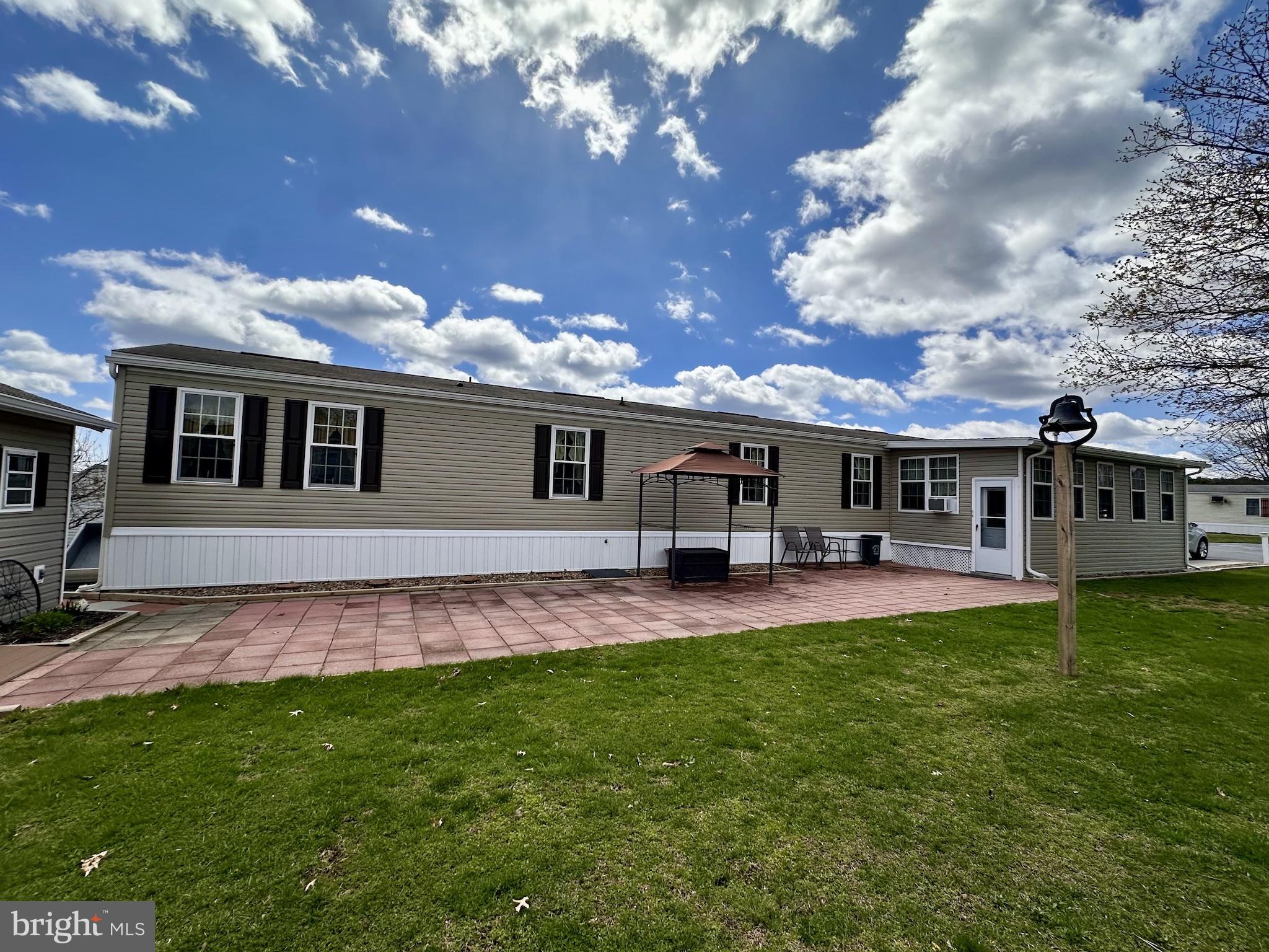 50 CAROL ANN DRIVE