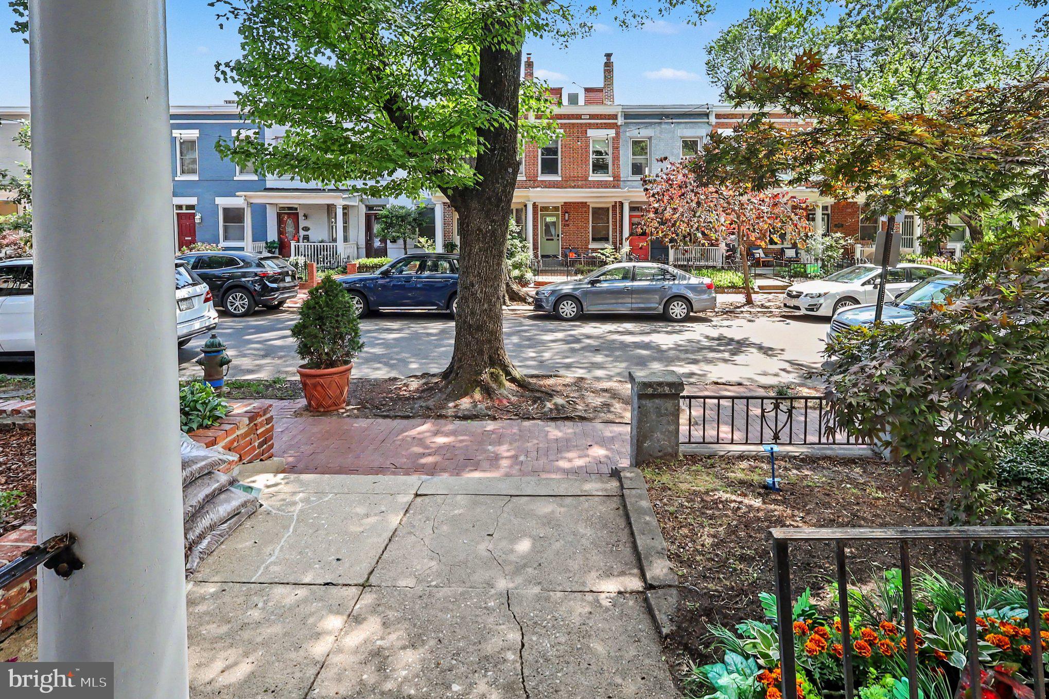 1224 WALTER STREET SE