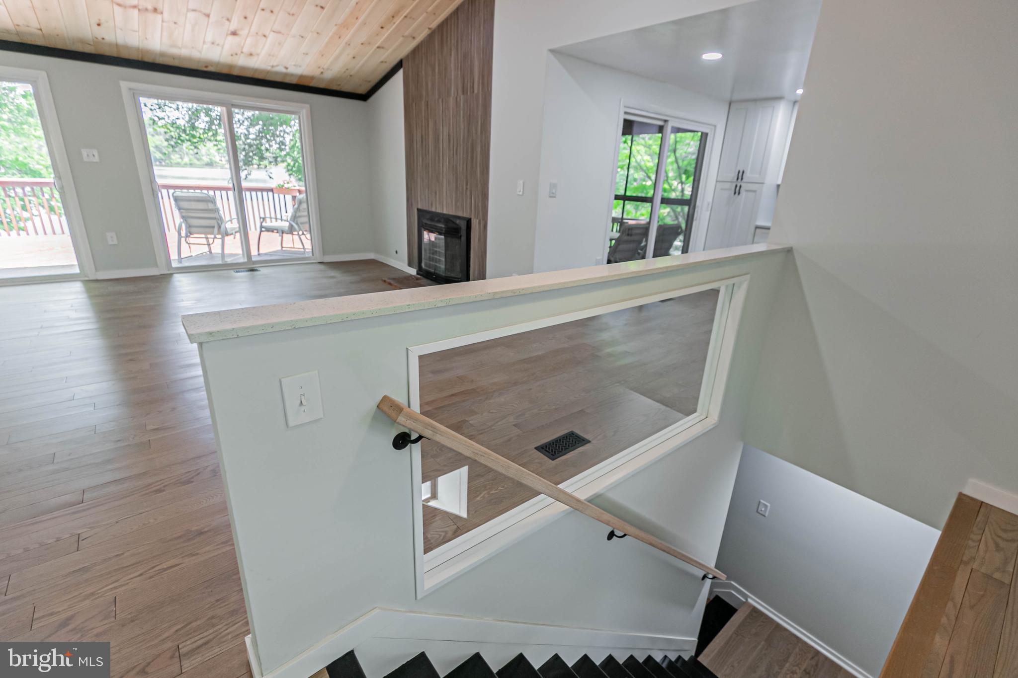 LAKE LAND OR - Residential