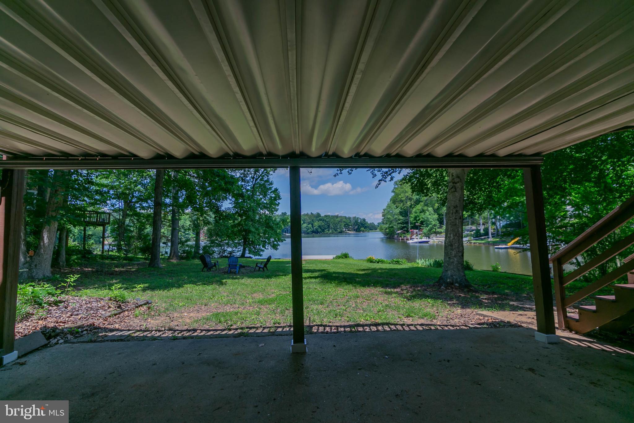 LAKE LAND OR - Residential