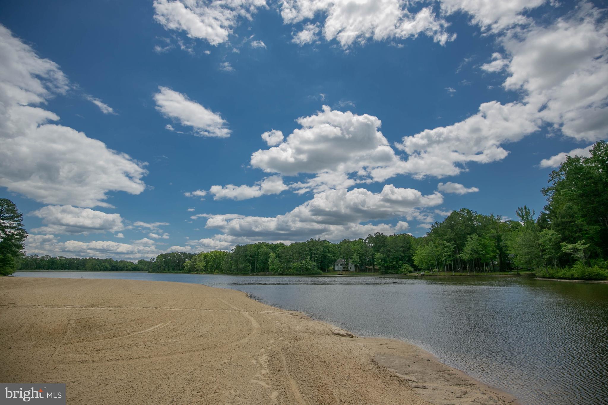 LAKE LAND OR - Residential