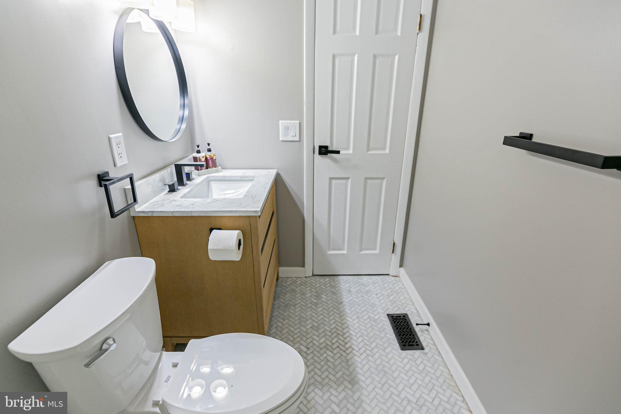 LAKE LAND OR - Residential