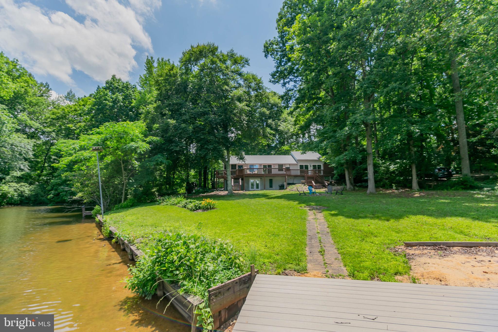 LAKE LAND OR - Residential