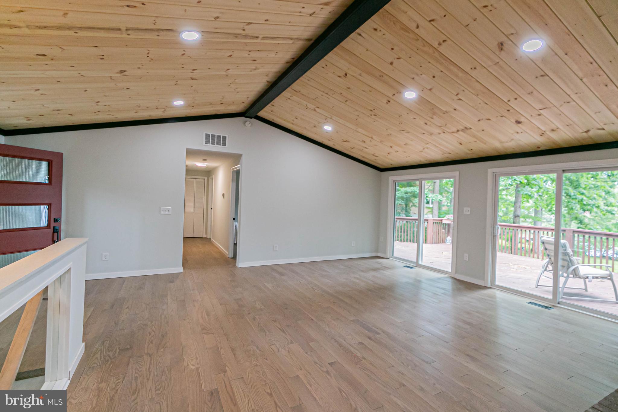 LAKE LAND OR - Residential