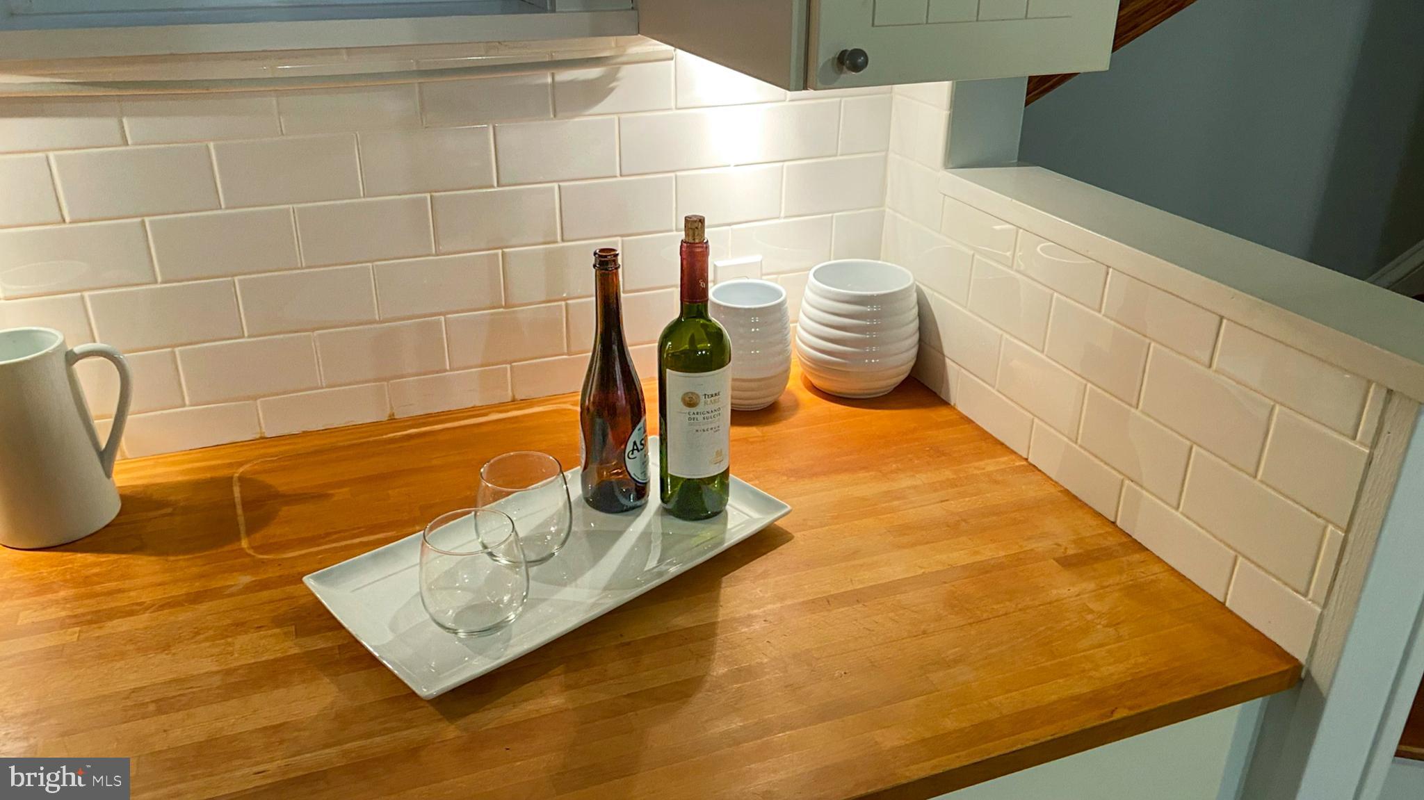 QUEEN VILLAGE - Residential