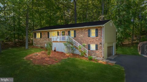 Photo of 34 Greenridge Drive, STAFFORD, VA 22554 (MLS # VAST2049086)