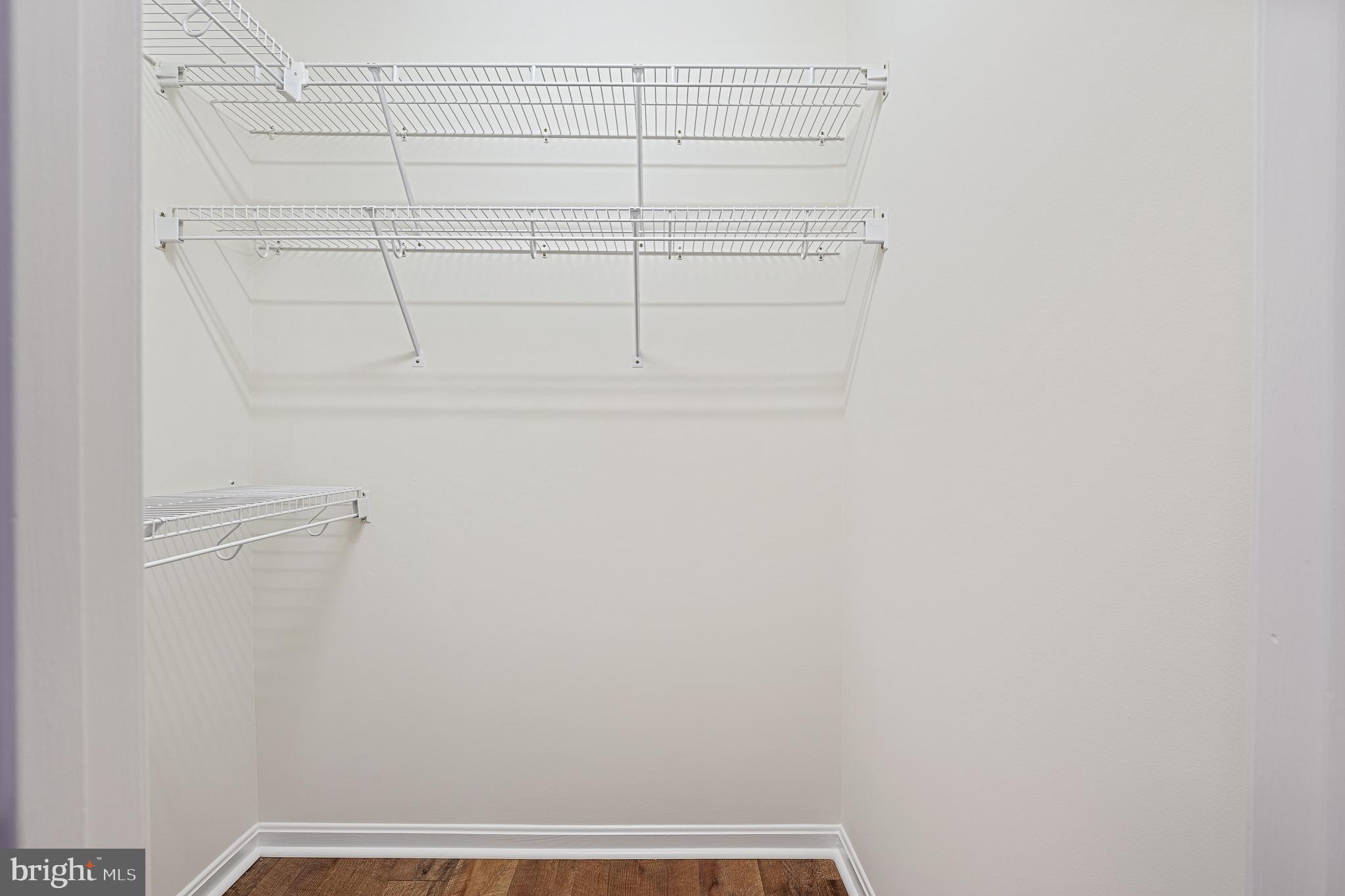 BREEZY POINT - Residential