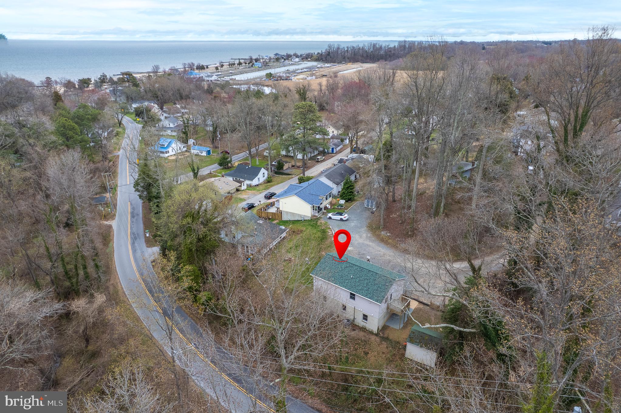 BREEZY POINT - Residential