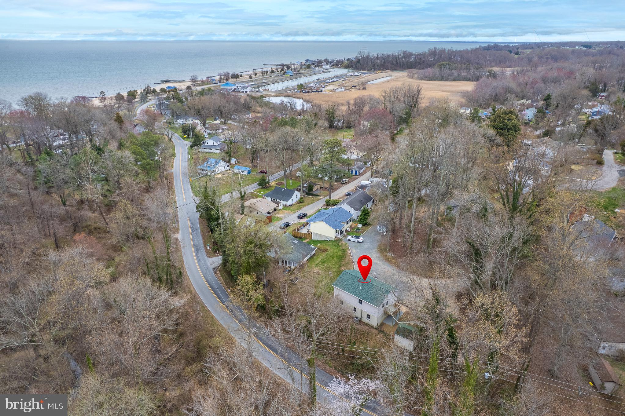 BREEZY POINT - Residential