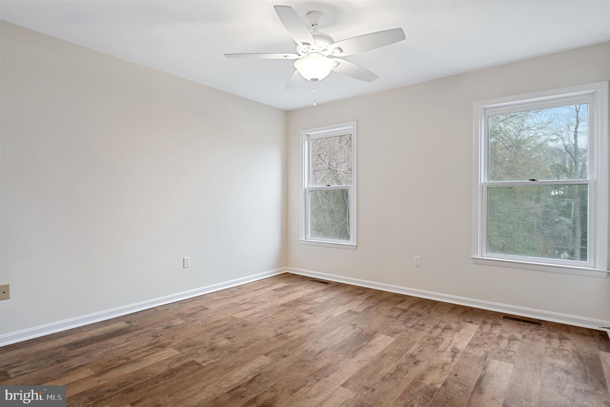 BREEZY POINT - Residential