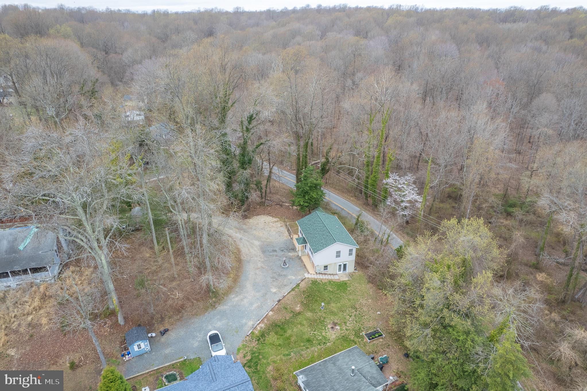 BREEZY POINT - Residential