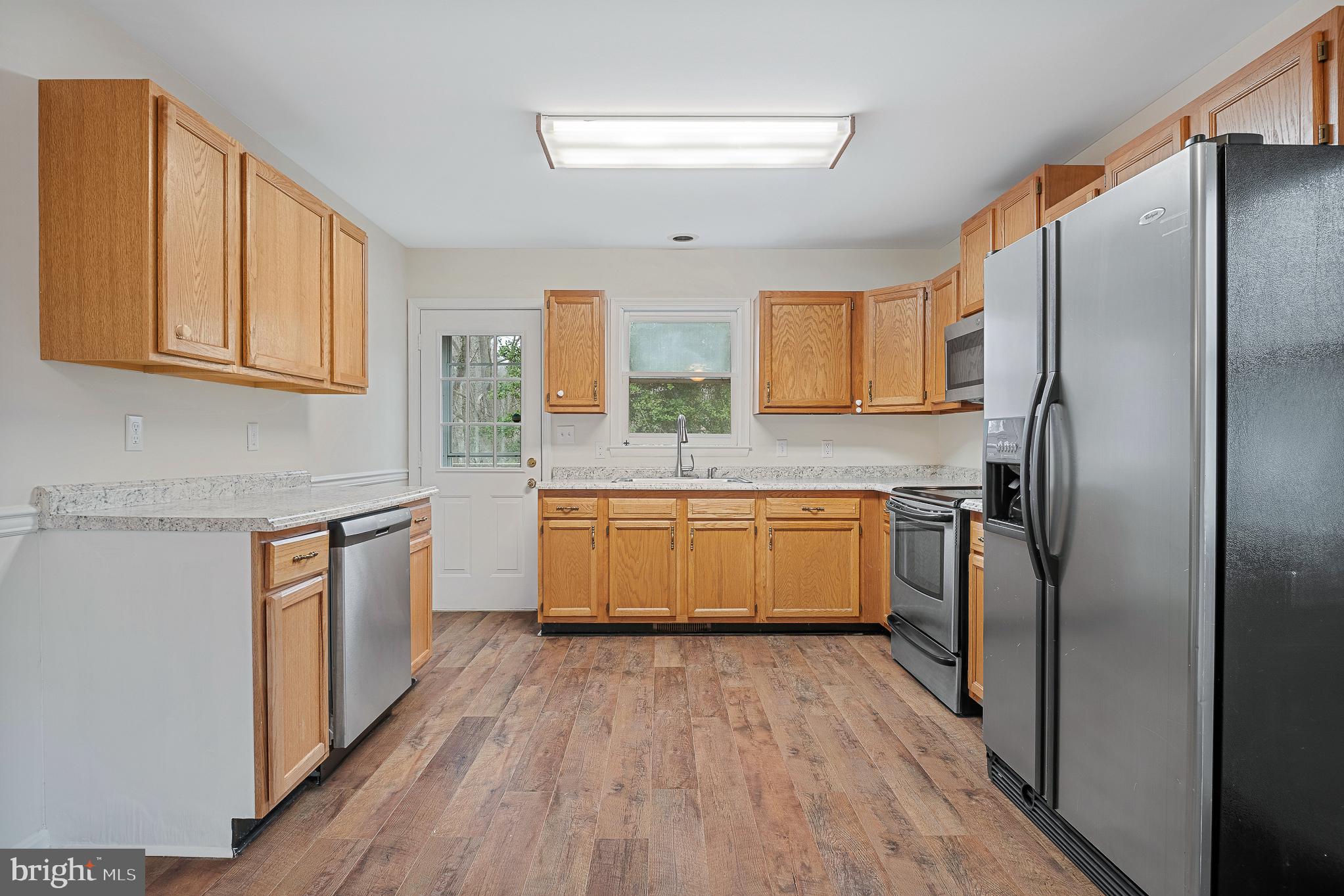 BREEZY POINT - Residential