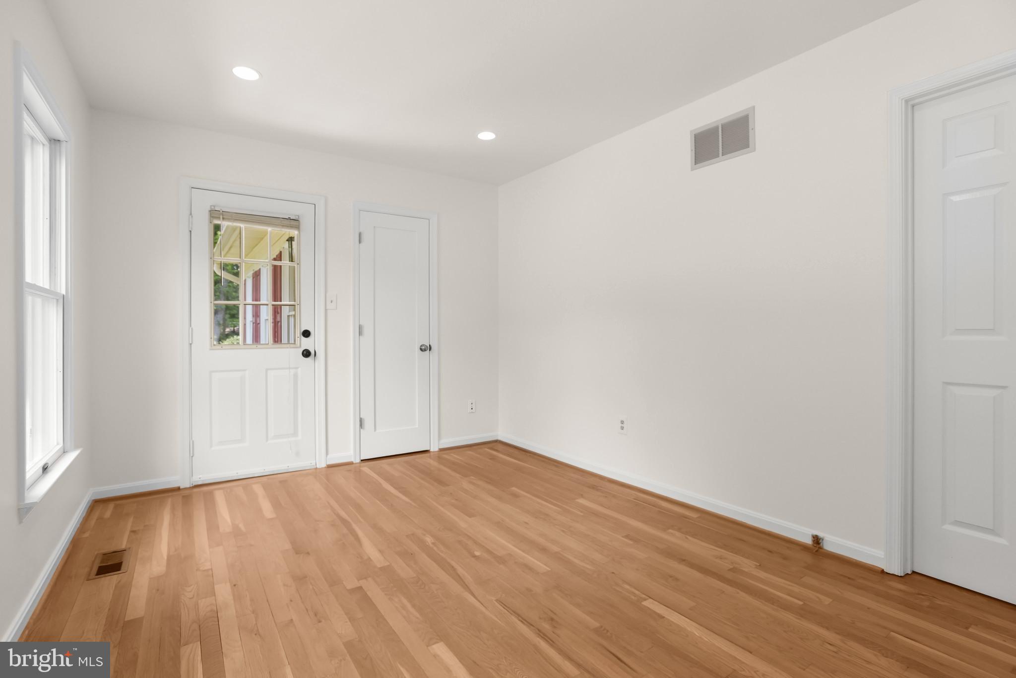 WOODMARK - Residential