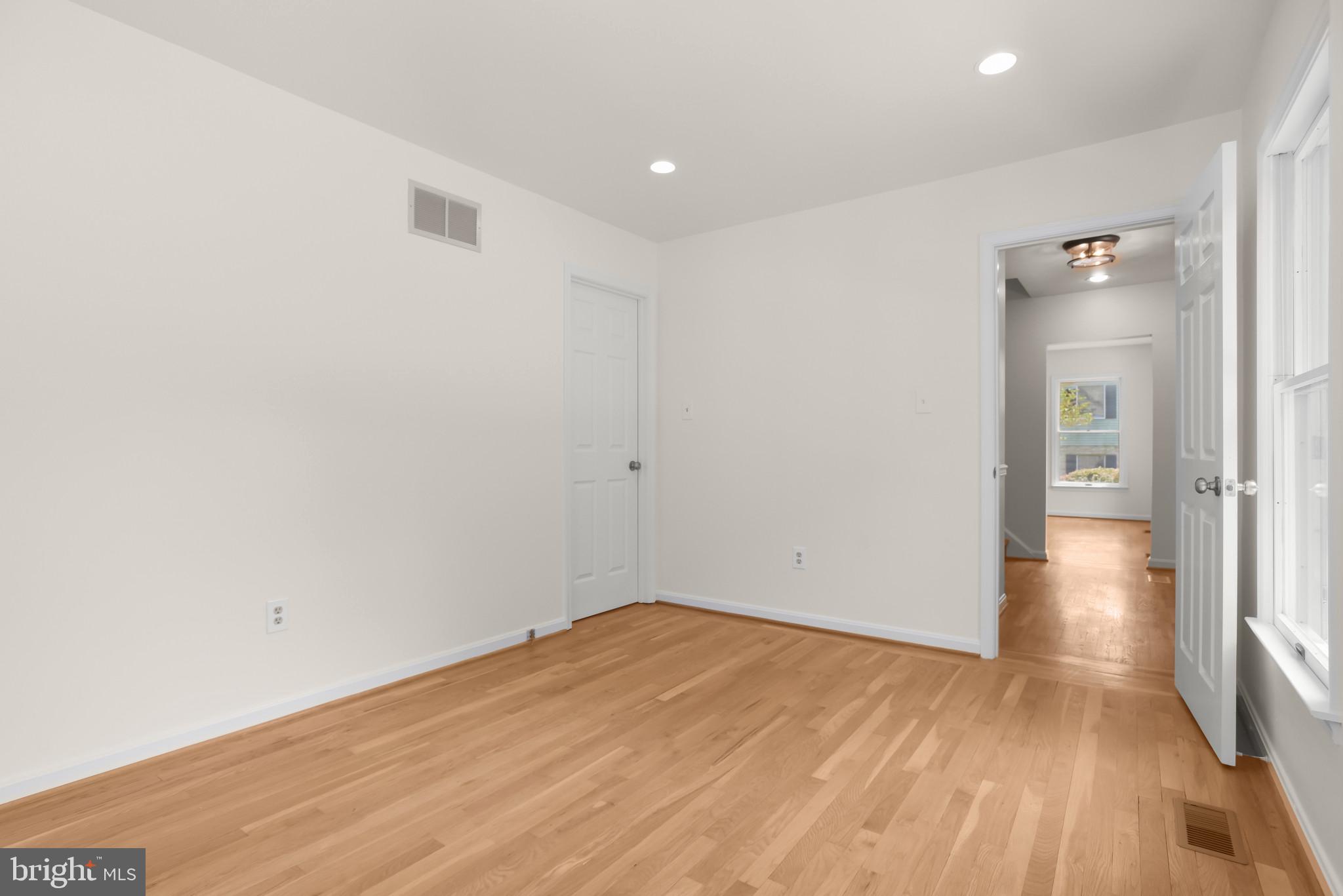 WOODMARK - Residential