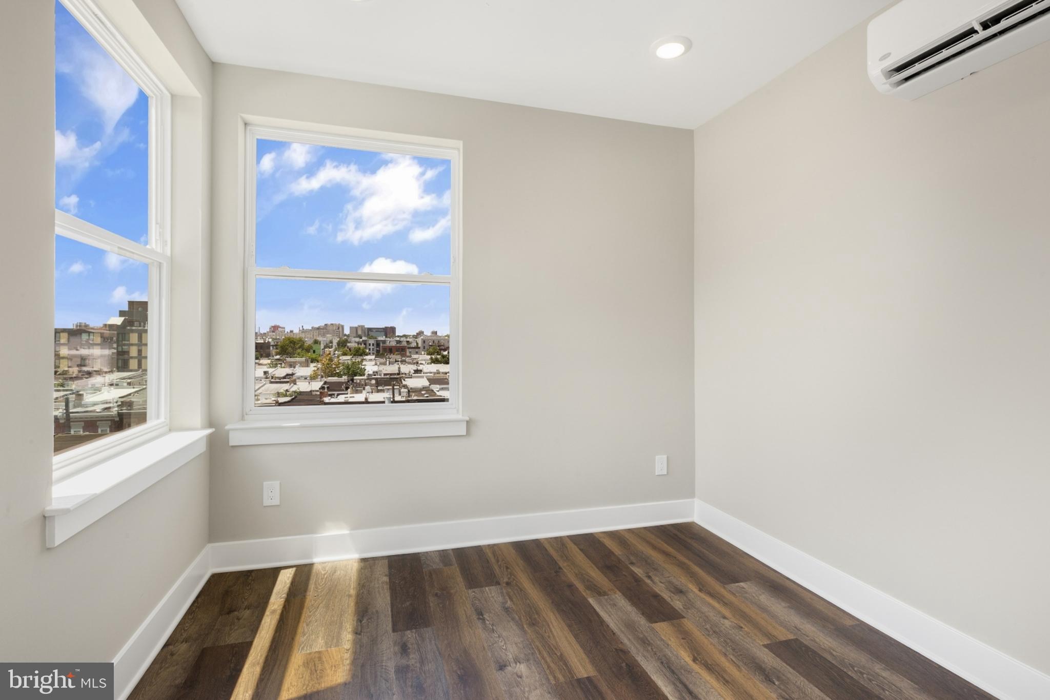 EAST KENSINGTON - Residential Lease