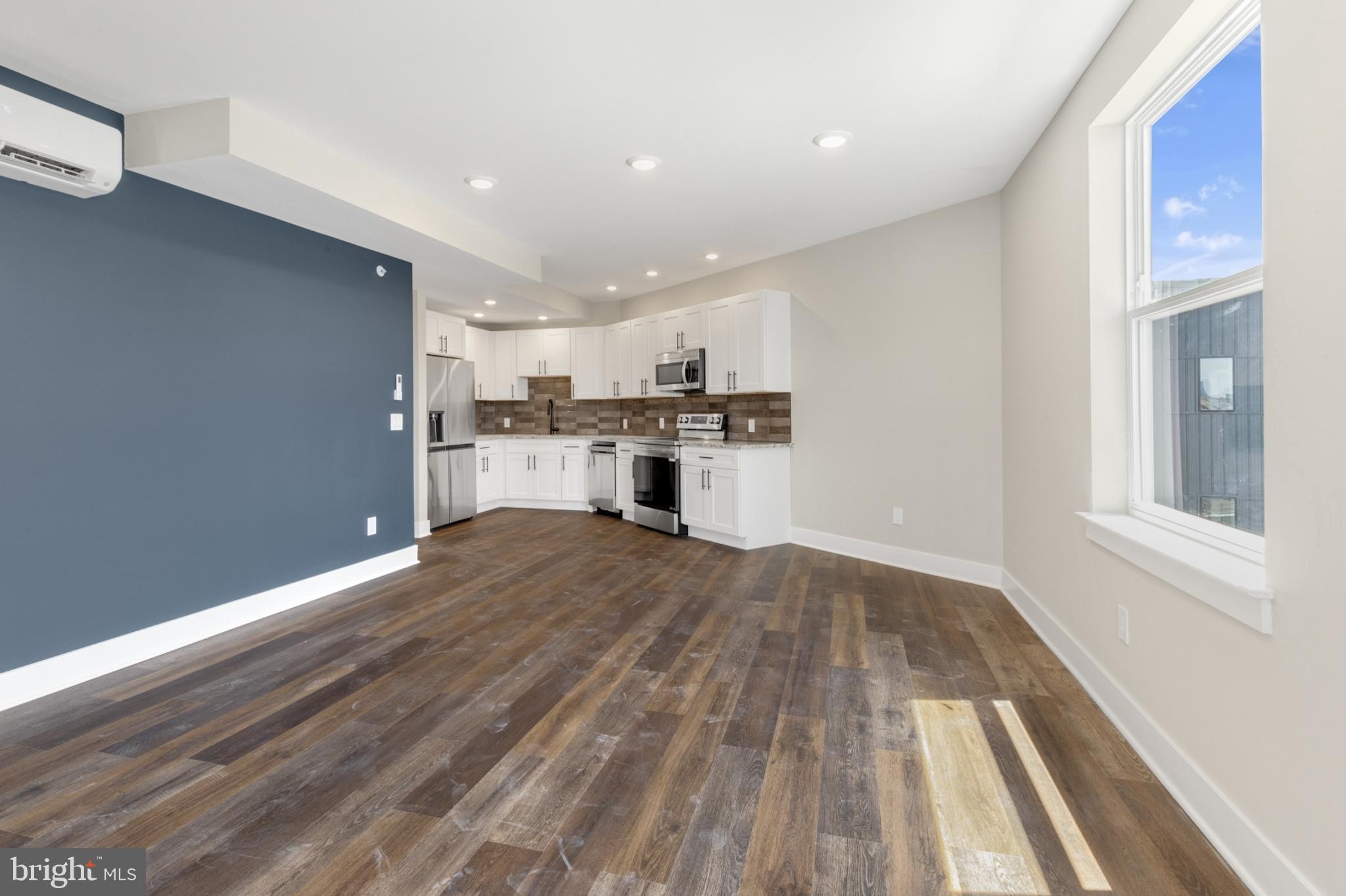 EAST KENSINGTON - Residential Lease