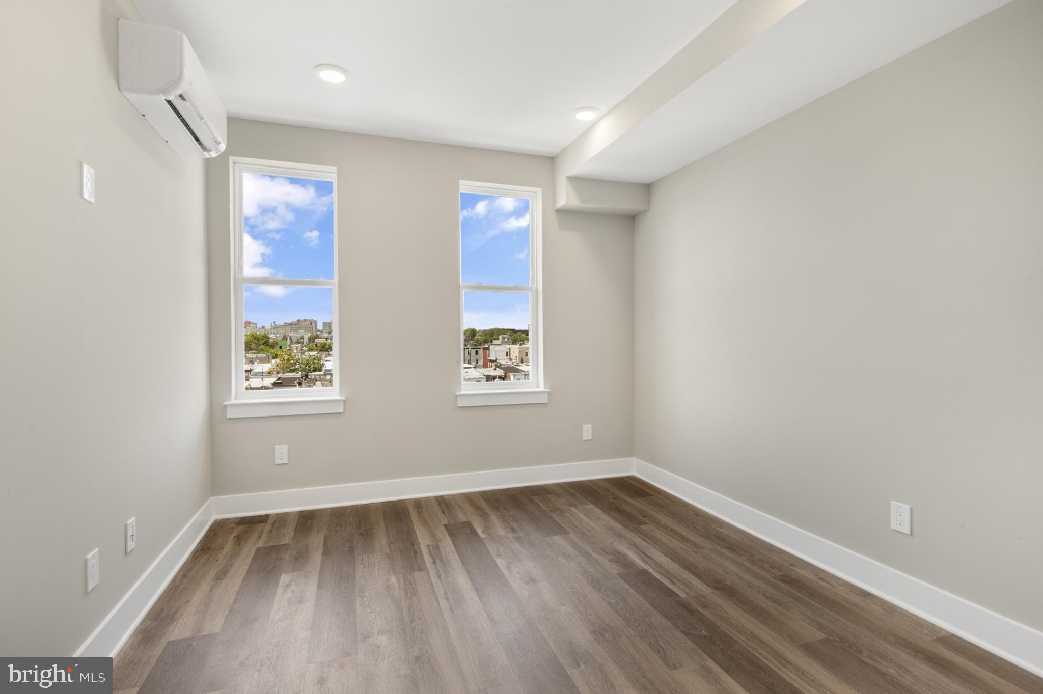 EAST KENSINGTON - Residential Lease