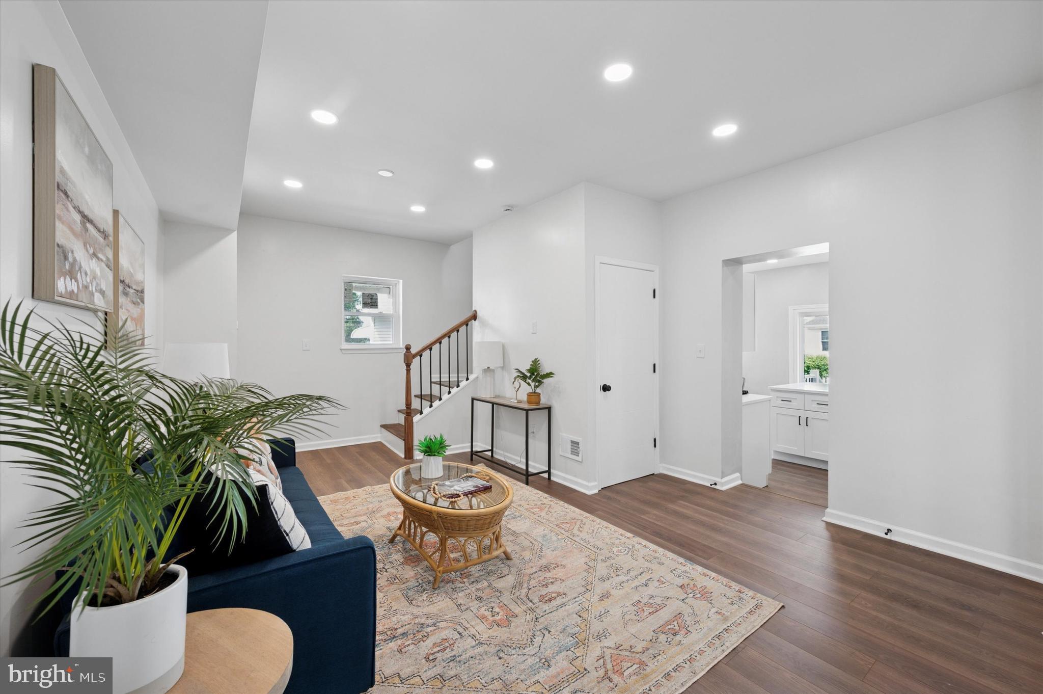 721 MOUNT VERNON AVENUE