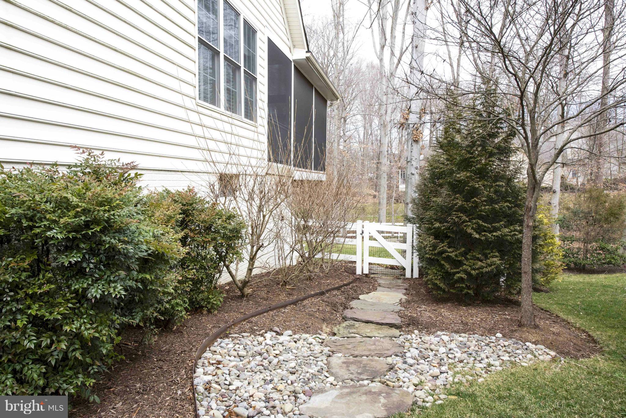 CROFTON COLONY - Residential