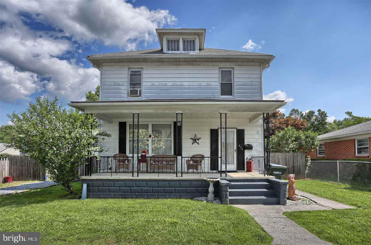 **SHORT SALE APPROVED** This traditional home is all about the homey feel and comfortable living. Perfect for families and individuals looking for a house with old-fashioned charm updated for modern lifestyles.
