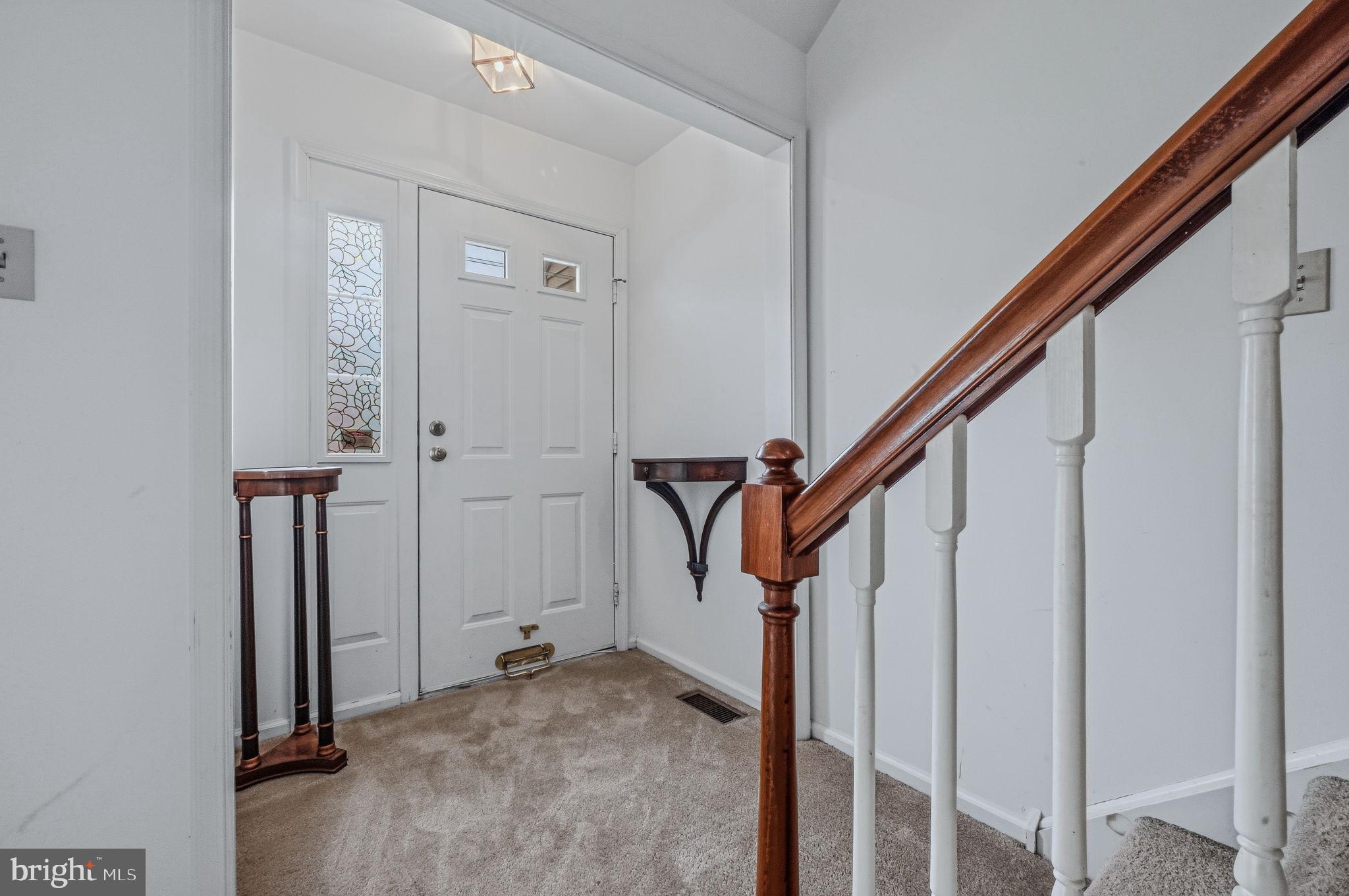 5 LONG MEADOW COURT